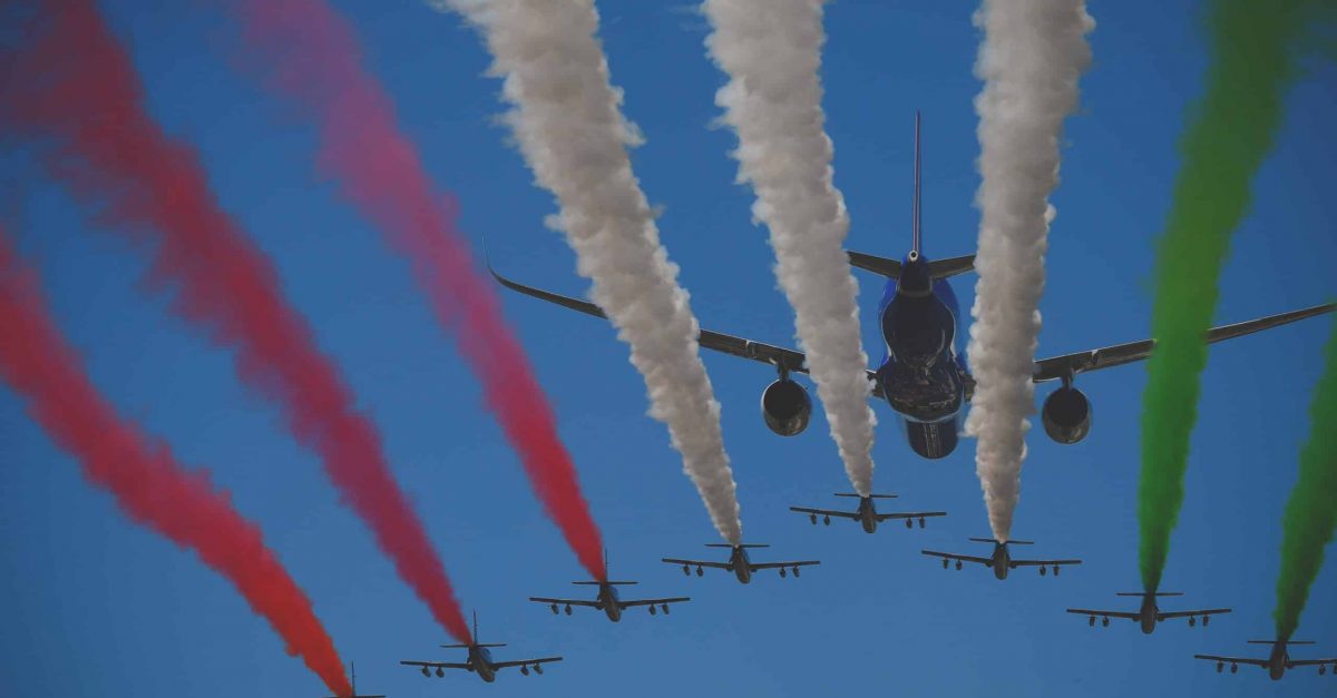 Air show before the 2022 Italian Grand Prix in Monza Photo: Grand Prix Photo